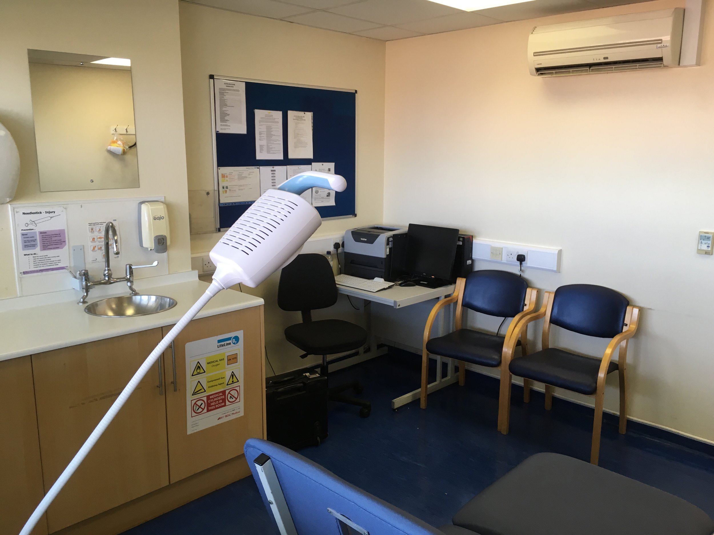 Operative light and table